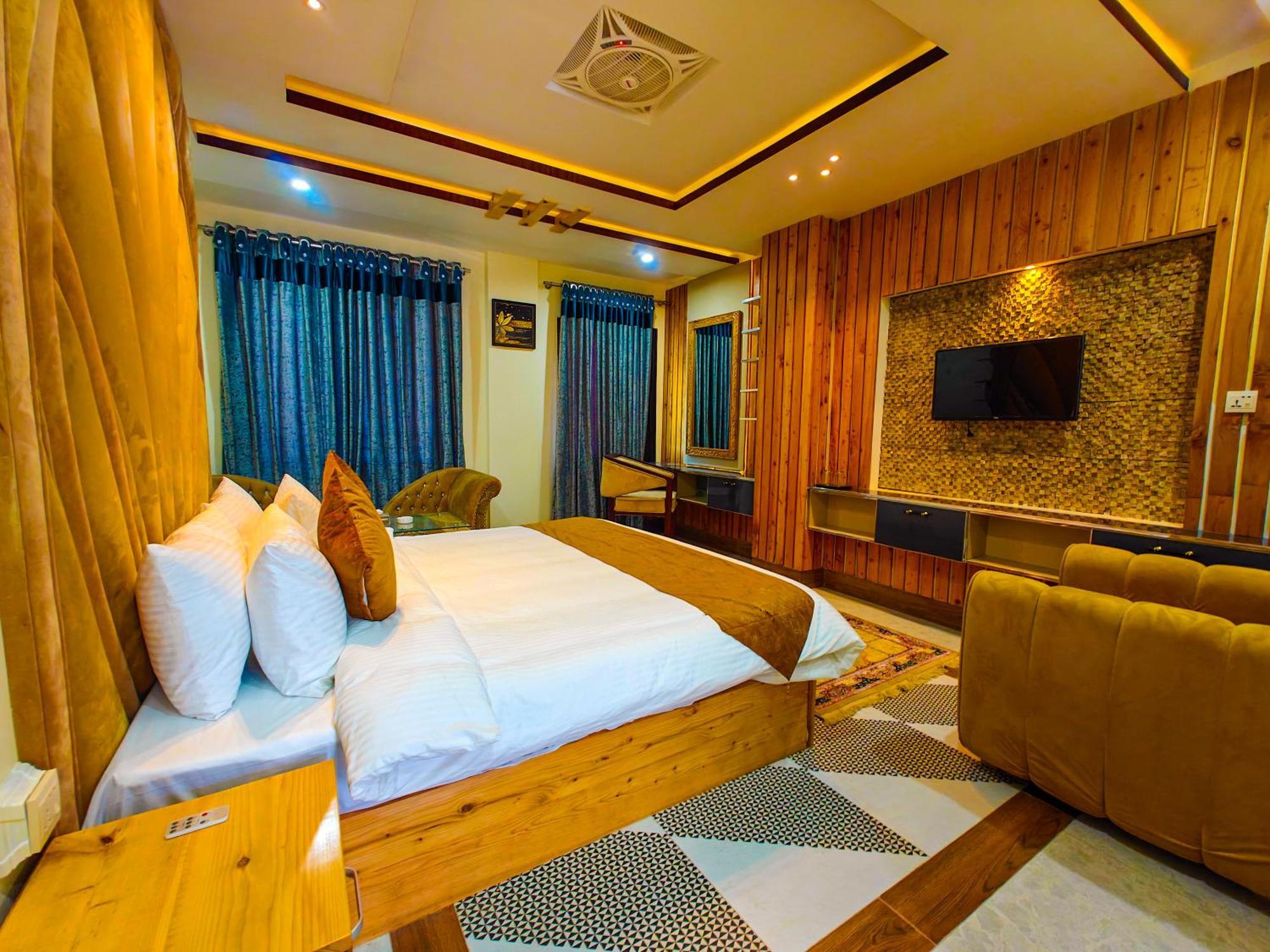 White Forest Hotel Kalam Экстерьер фото