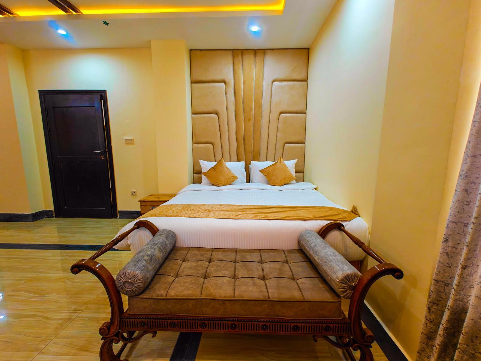 White Forest Hotel Kalam Экстерьер фото