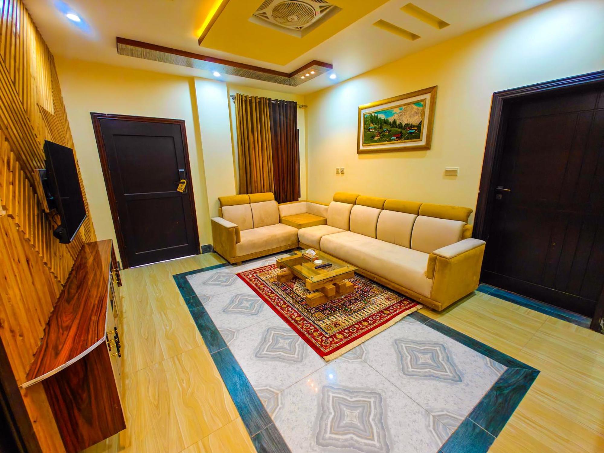 White Forest Hotel Kalam Экстерьер фото