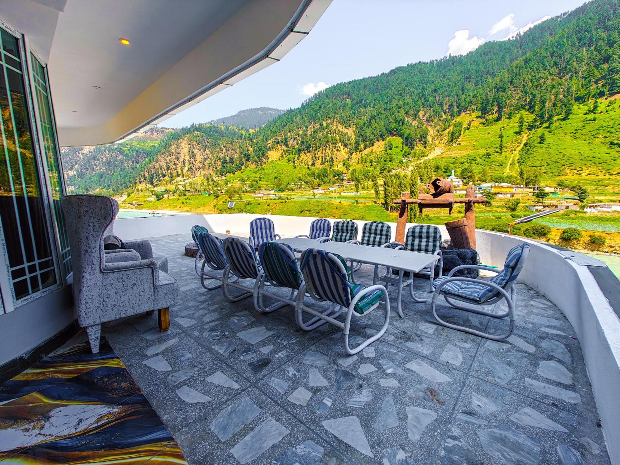 White Forest Hotel Kalam Экстерьер фото